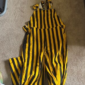 NWT Game bibs game day sports overalls coveralls bibs Hawkeyes GT